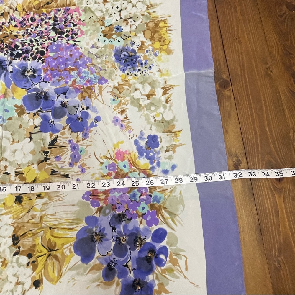 Vintage Vivienne silk scarf floral print - Picture 4 of 4
